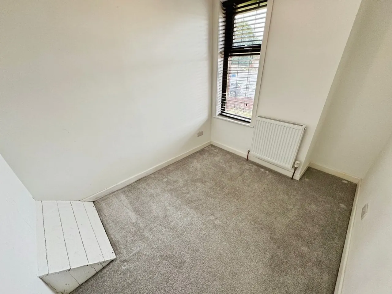 Albert Royds Street, Rochdale, Greater Manchester, photo 11