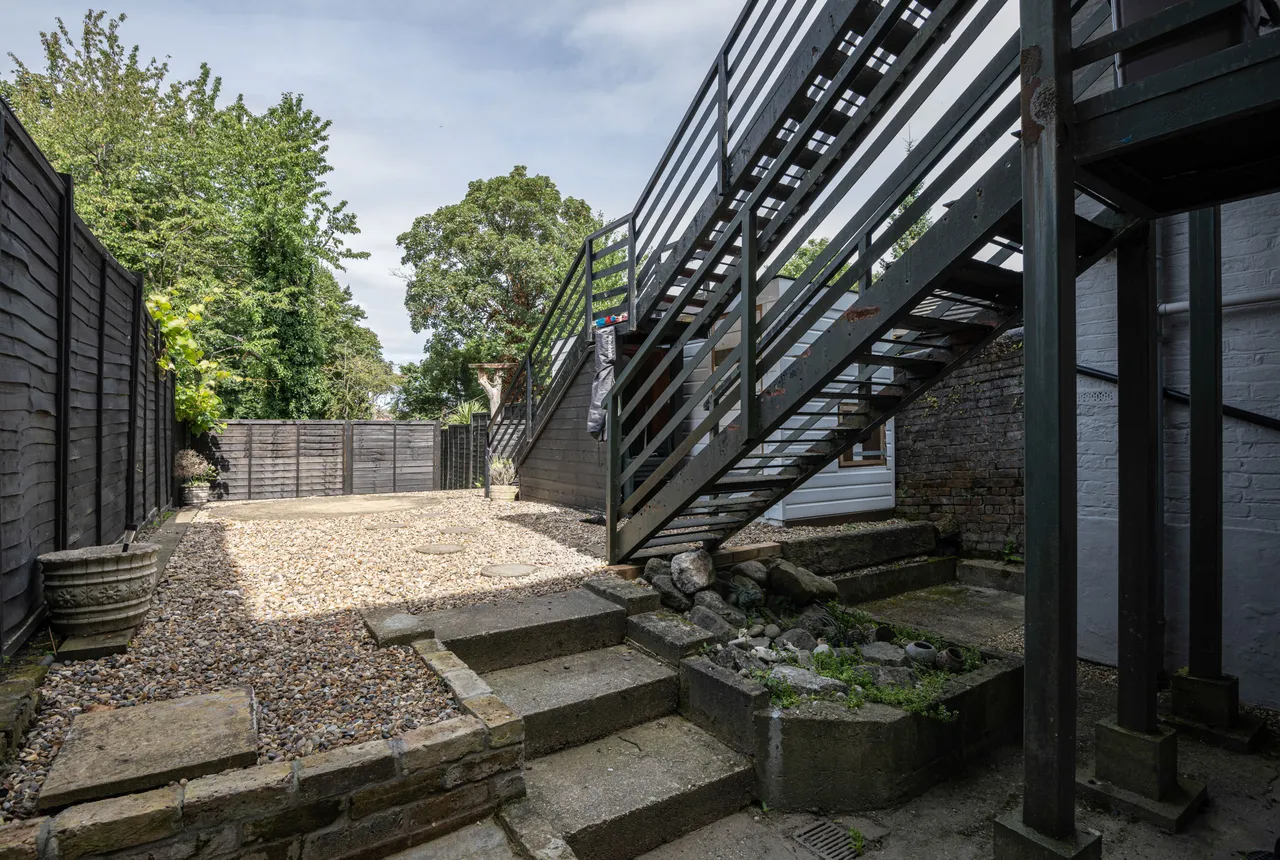 50a Chalk Hill, Watford, photo 7