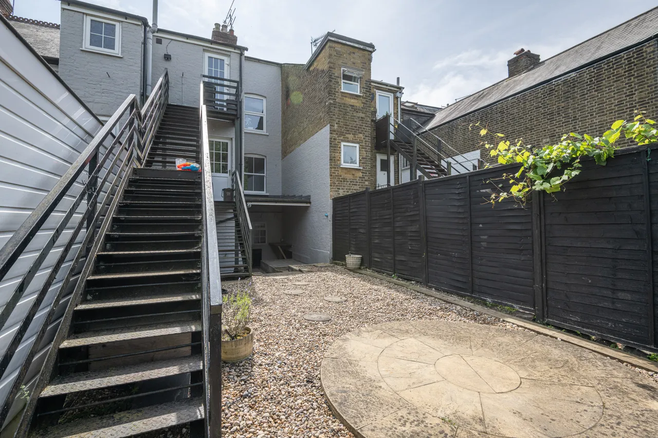 50a Chalk Hill, Watford, photo 10
