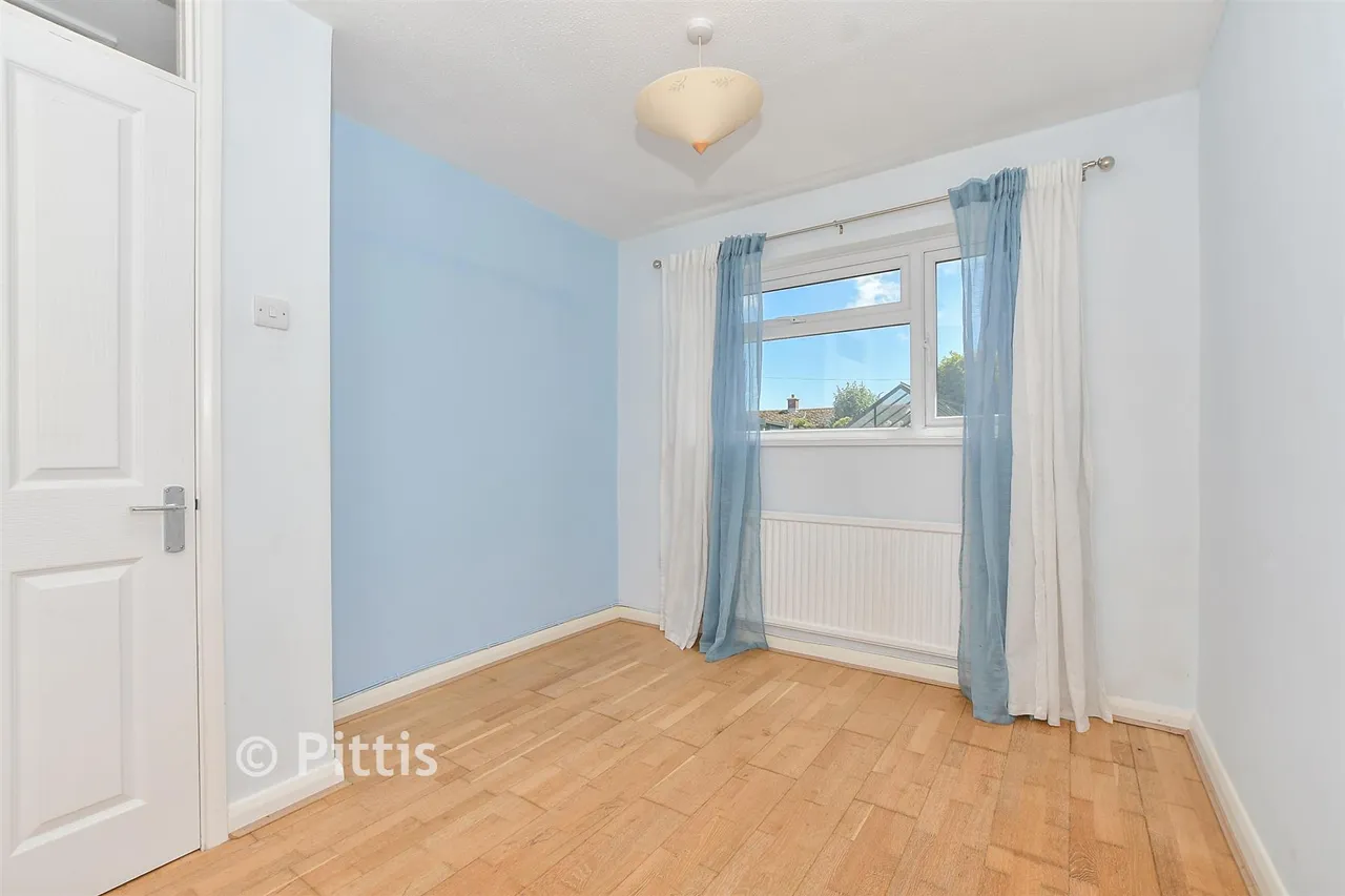 Redlake Road, Freshwater, PO40, photo 6