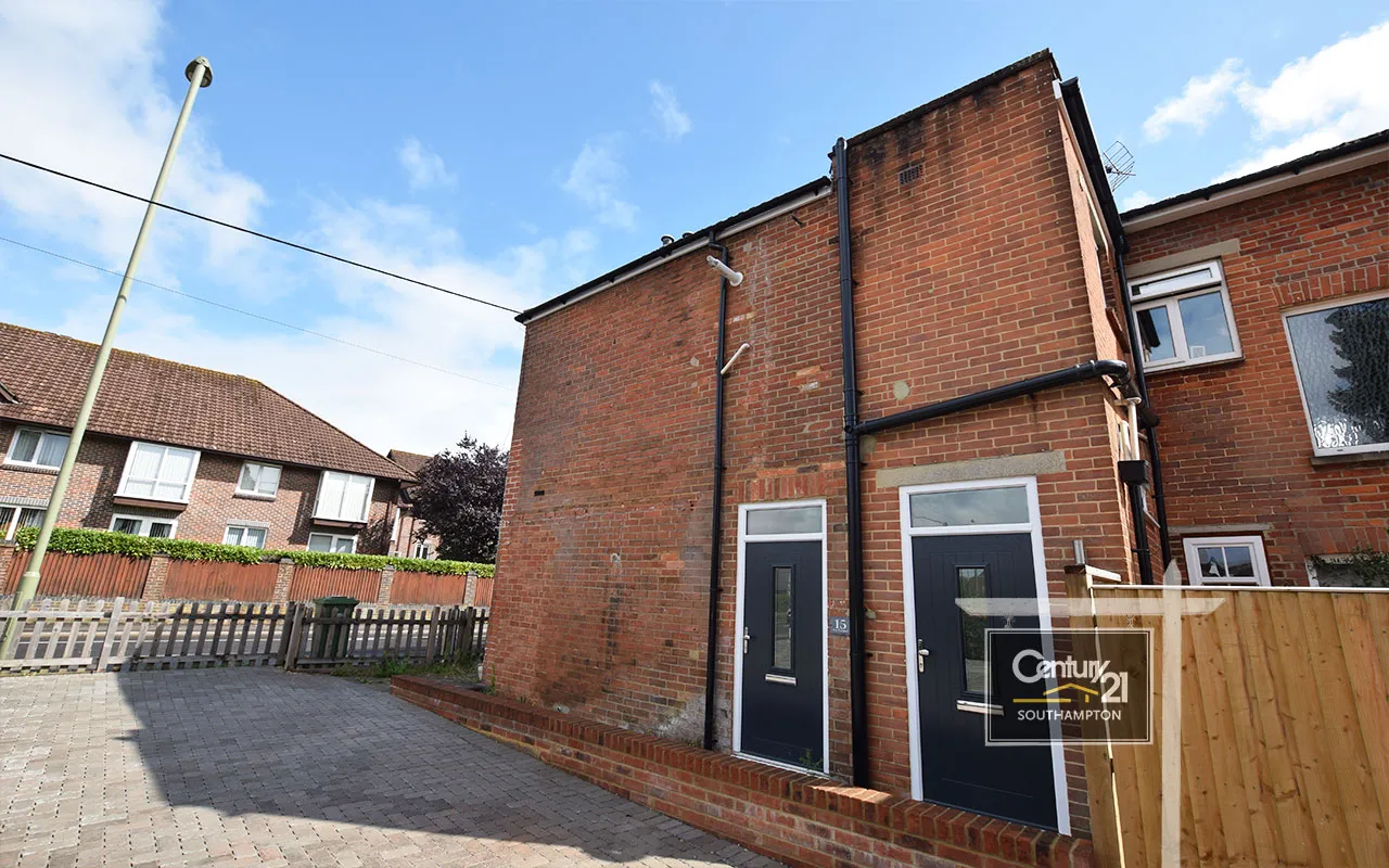 Swaythling Road, West End, SO30, photo 8