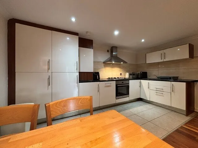 Mansionhouse Road, photo 5