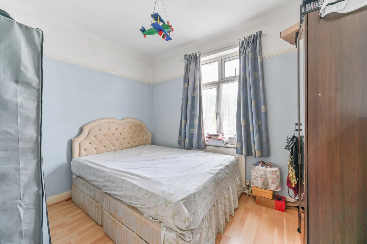 24 Pollards Hill South, London, photo 12