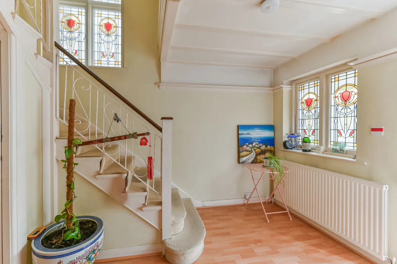 24 Pollards Hill South, London, photo 2