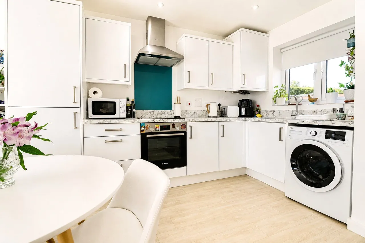 Honey Farm Close, South Molton, EX36, photo 6