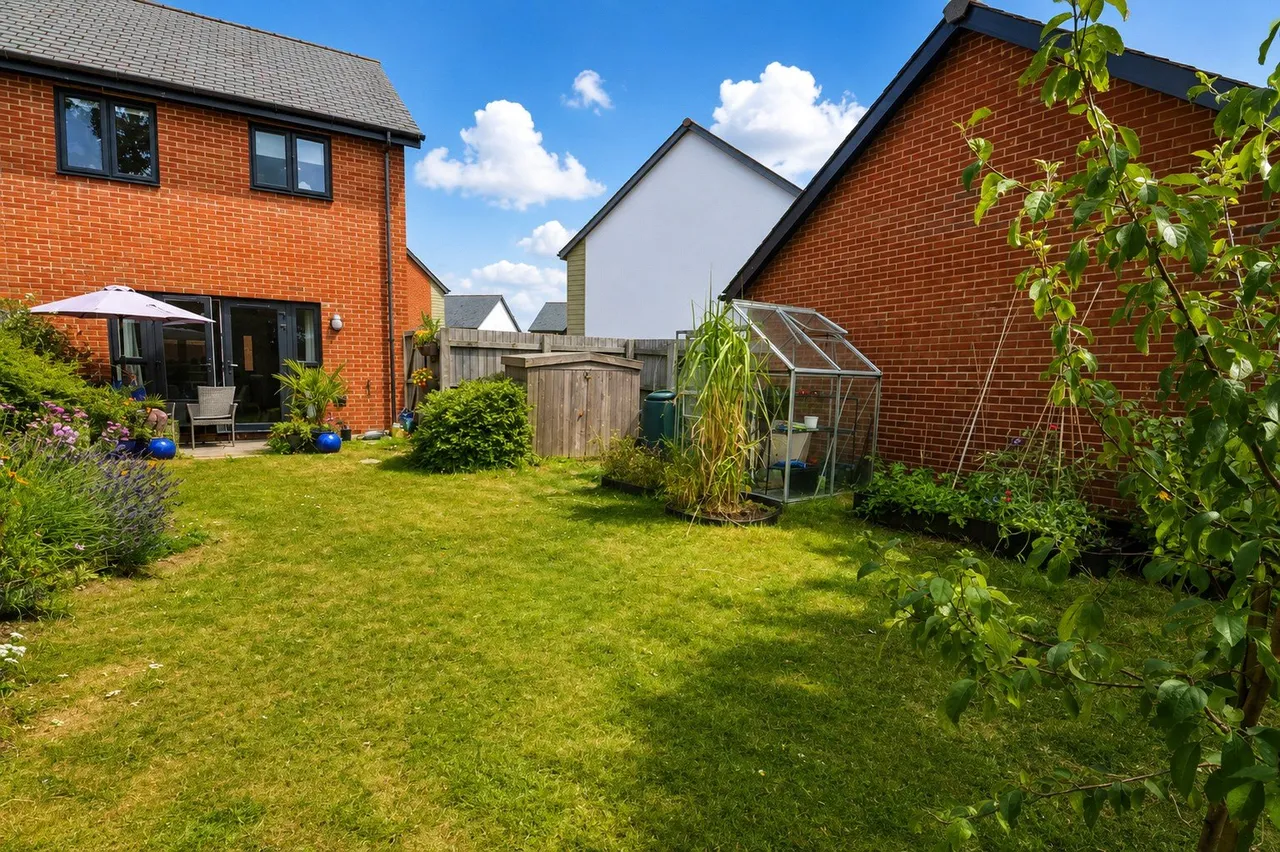 Honey Farm Close, South Molton, EX36, photo 13