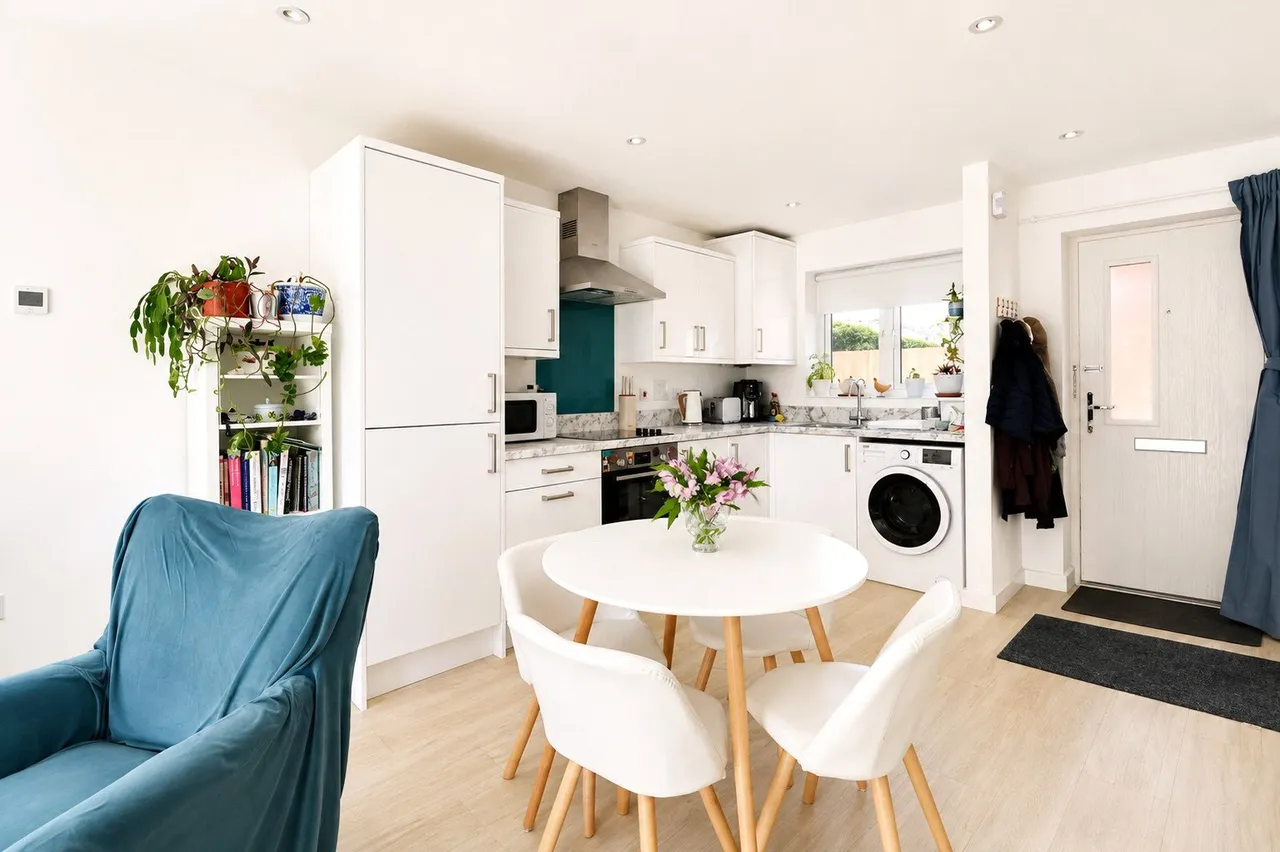 Honey Farm Close, South Molton, EX36, photo 5