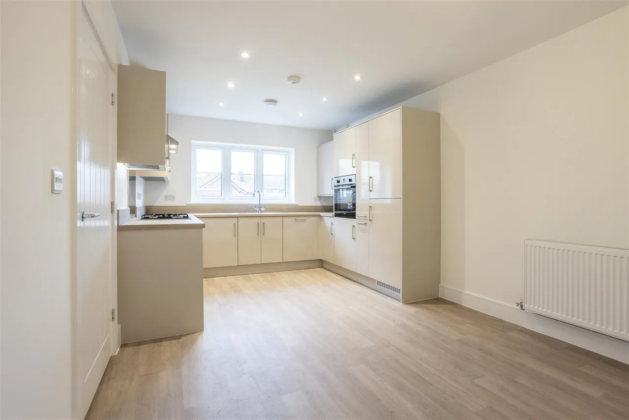 Buckenham Road, Attleborough, NR17, photo 3