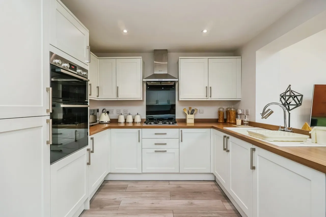 Linnet Way, Hucknall, Nottingham, Nottinghamshire, NG15, photo 4