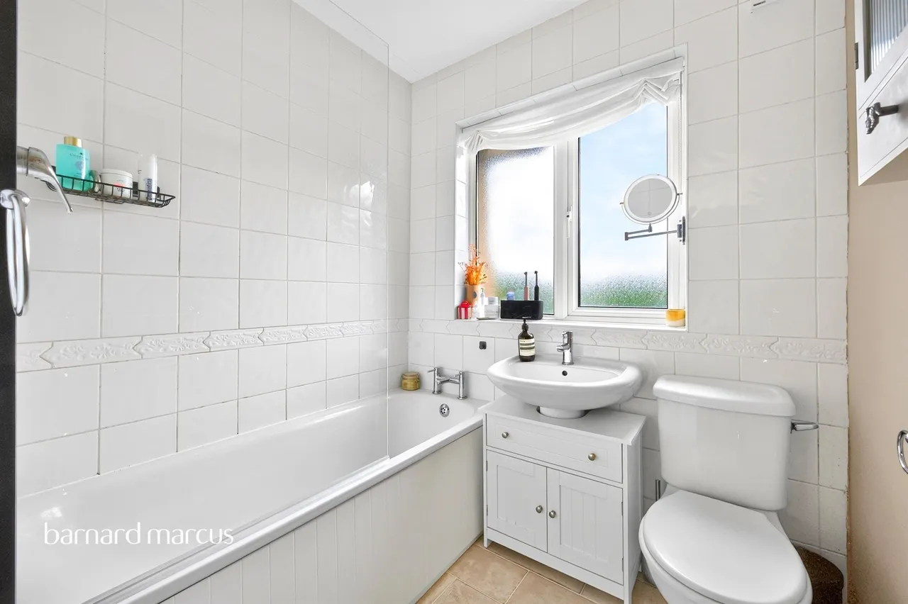 South Bank, Surbiton, KT6, photo 10