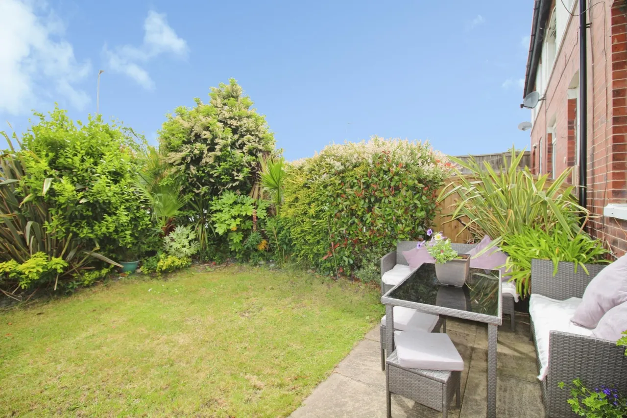 Southfield Lane, Horbury, WF4, photo 4