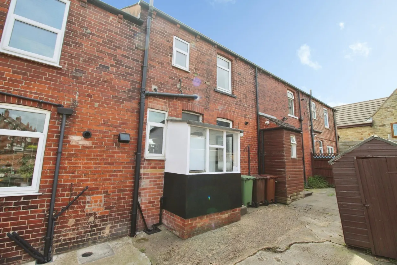 Southfield Lane, Horbury, WF4, photo 16