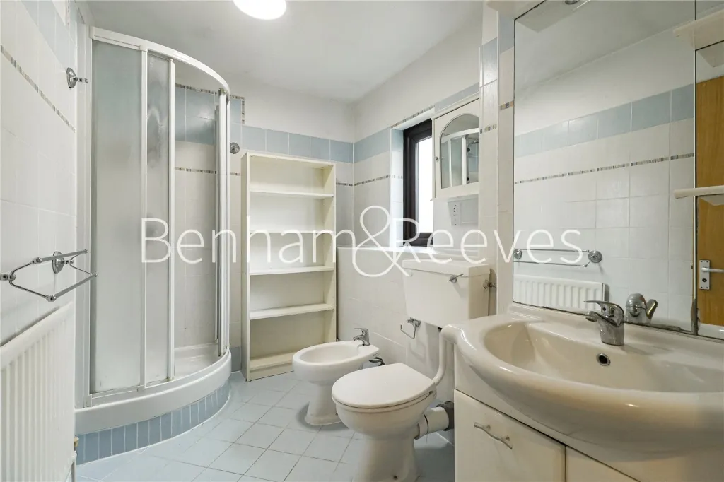 Waveney Close, Wapping, E1W, photo 9