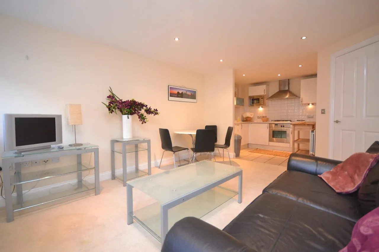 2 bed flat to rent — Picture House, Cheapside, Reading