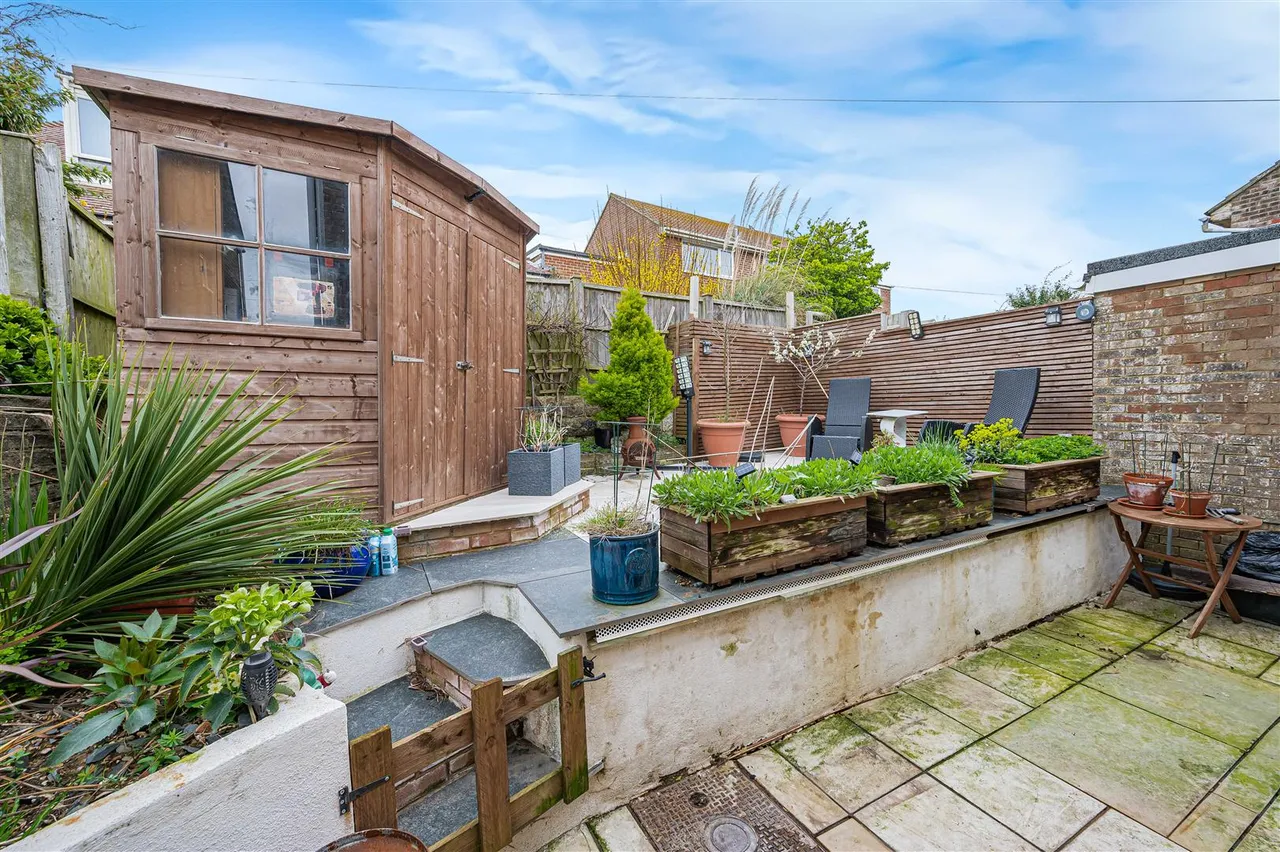 Buckle Close, Seaford, photo 15