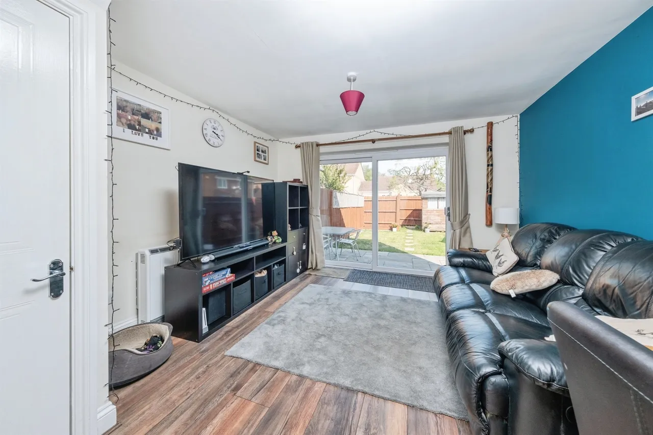 Bell Close, Helmdon, BRACKLEY, photo 7