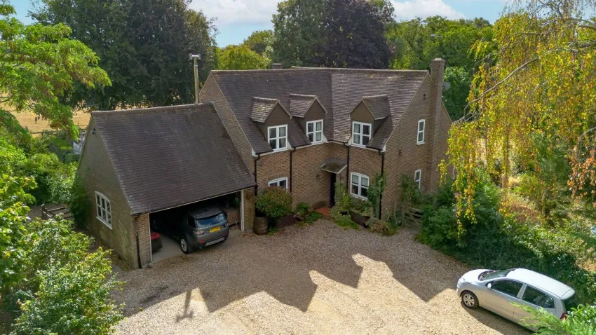 High Road, Brightwell-cum-Sotwell, OX10, photo 2