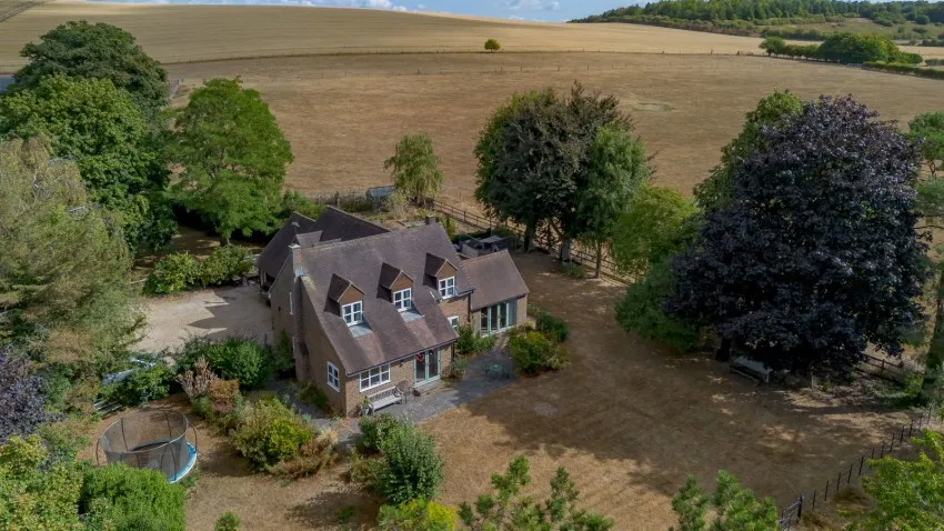 5 bed property for sale, High Road, Brightwell-cum-Sotwell, OX10
