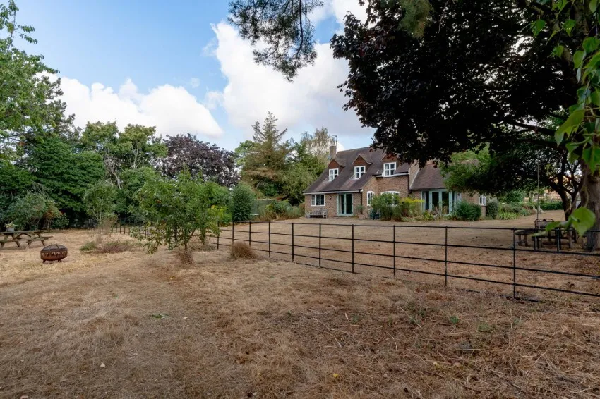 High Road, Brightwell-cum-Sotwell, OX10, photo 28