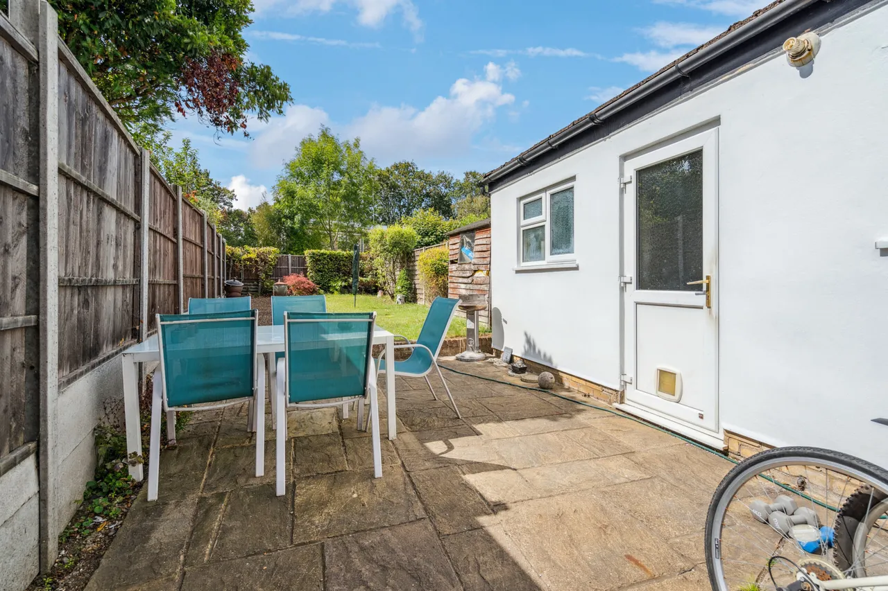 Aldenham Road, Bushey, WD23, photo 9