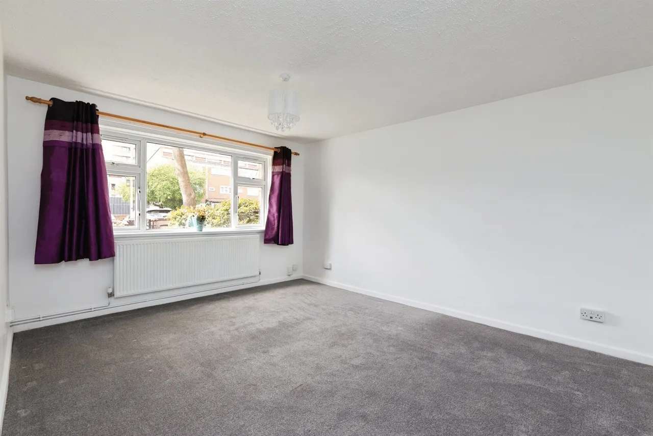 Westbury Road, Barking, photo 2