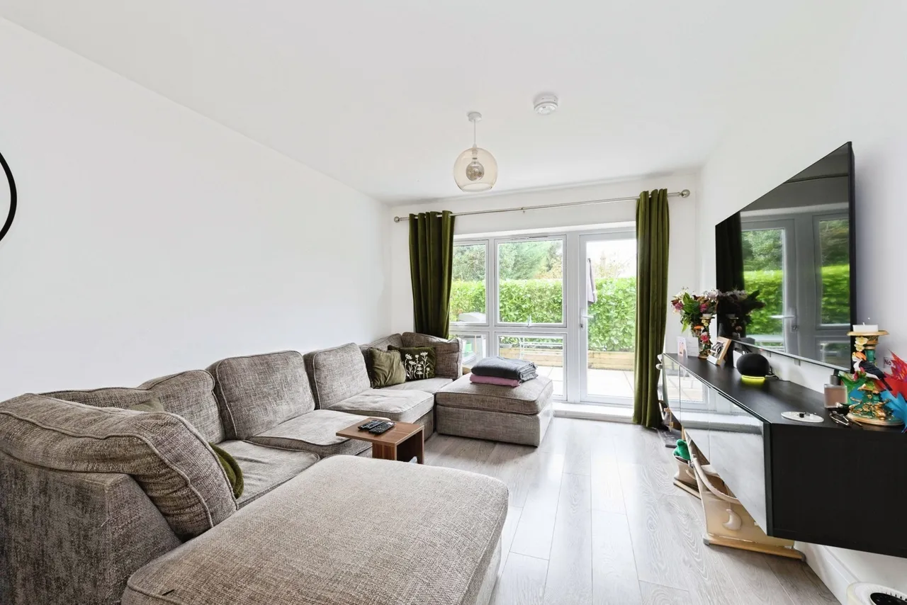 Fairdene Road, Coulsdon, CR5, photo 8