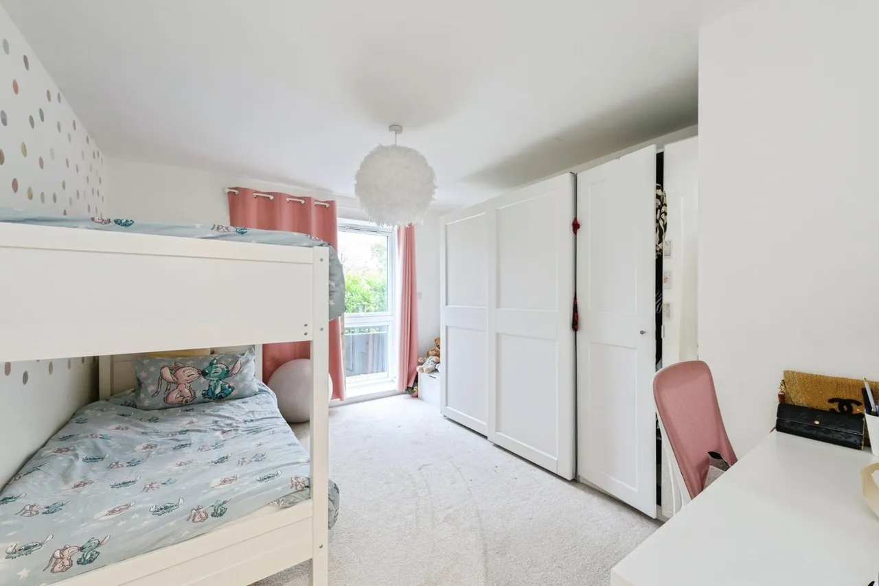 Fairdene Road, Coulsdon, CR5, photo 6