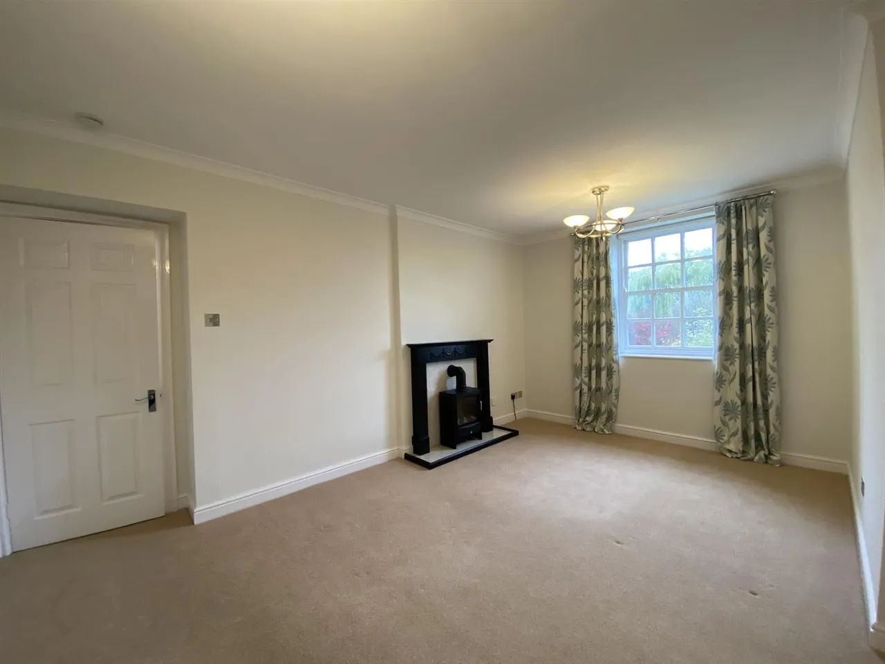 Mowbray Grange, South End, photo 3