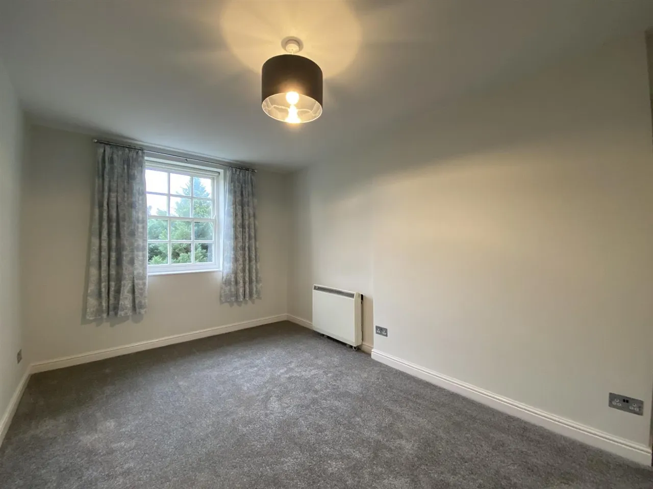 Mowbray Grange, South End, photo 7