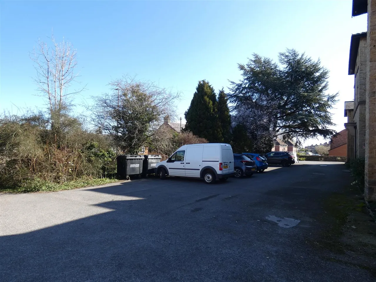 Mowbray Grange, South End, photo 11