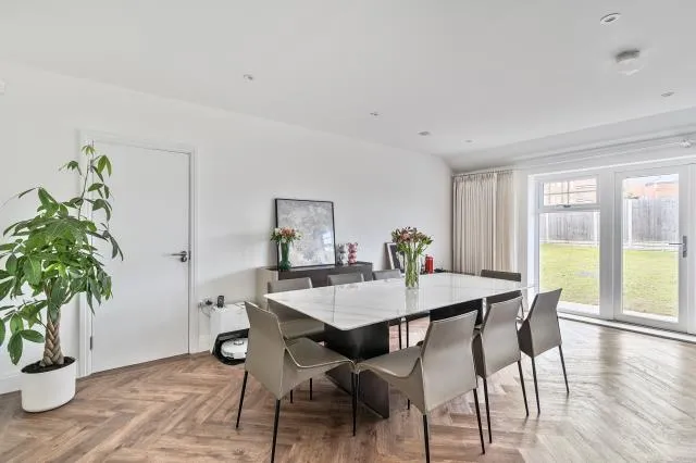 Pyestock Way, Fleet, GU51, photo 5