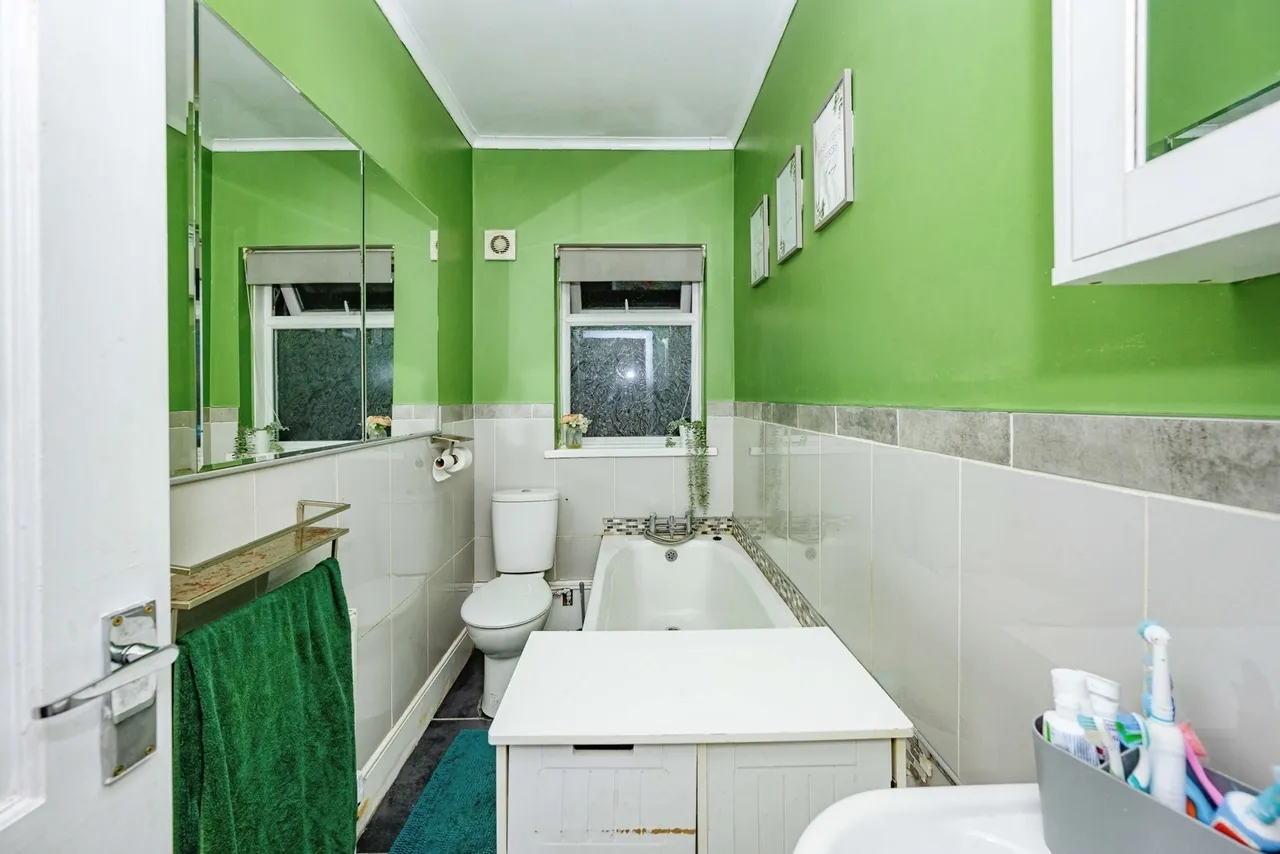The Avenue, Luton, Bedfordshire, LU4, photo 7
