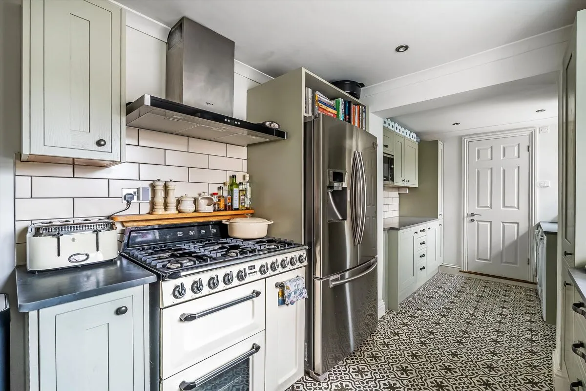 Denzil Road, Guildford, GU2, photo 8