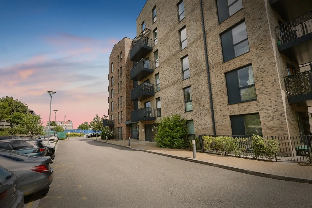 Riverwell Close, Watford, photo 10