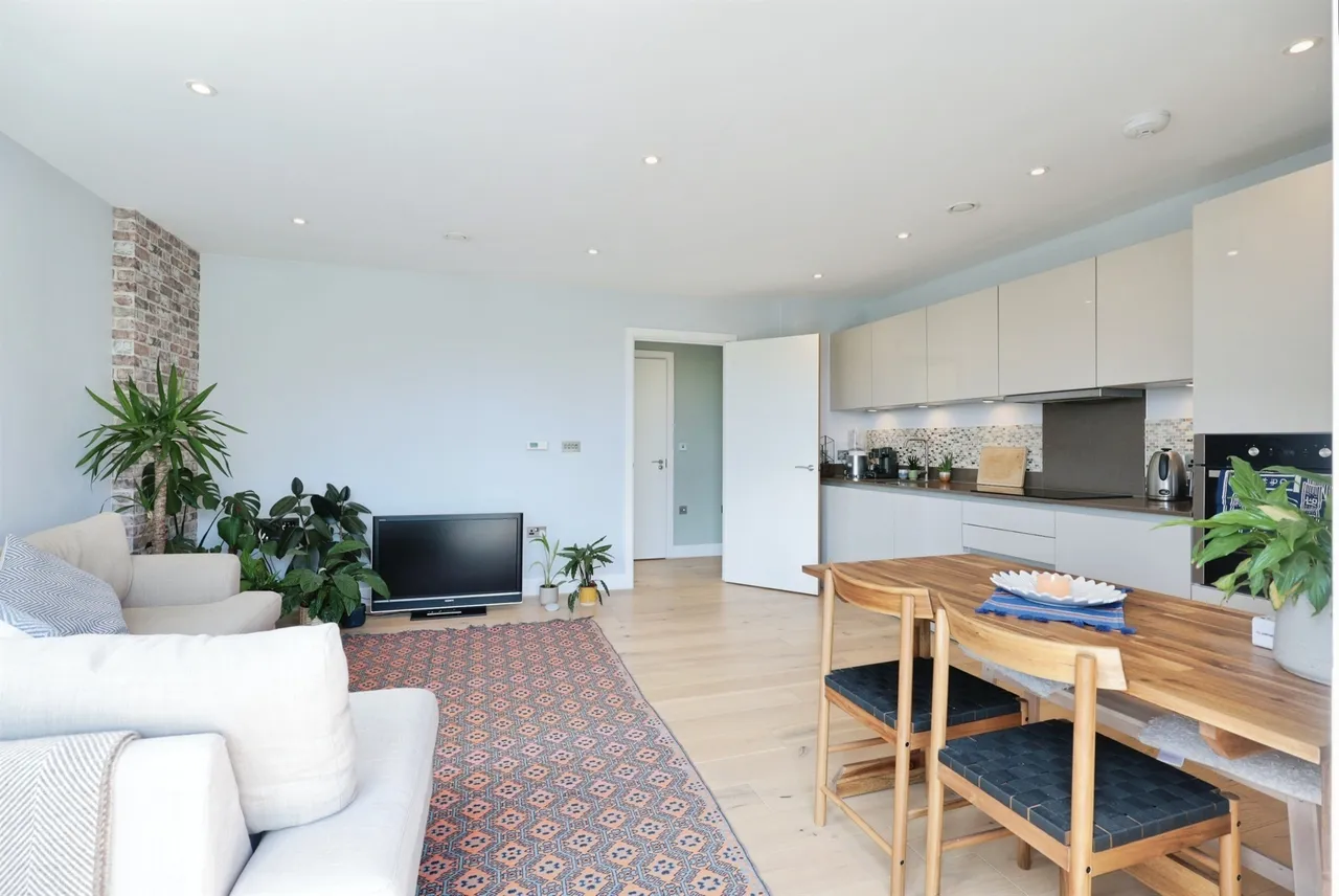 Riverwell Close, Watford, photo 9
