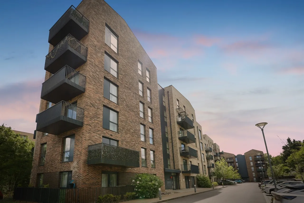 Riverwell Close, Watford, photo 11