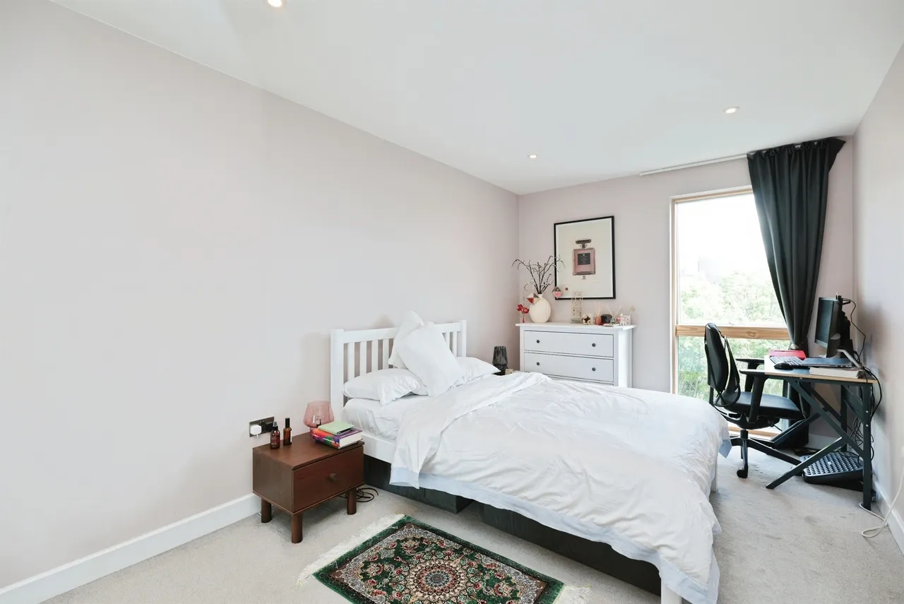 Riverwell Close, Watford, photo 6