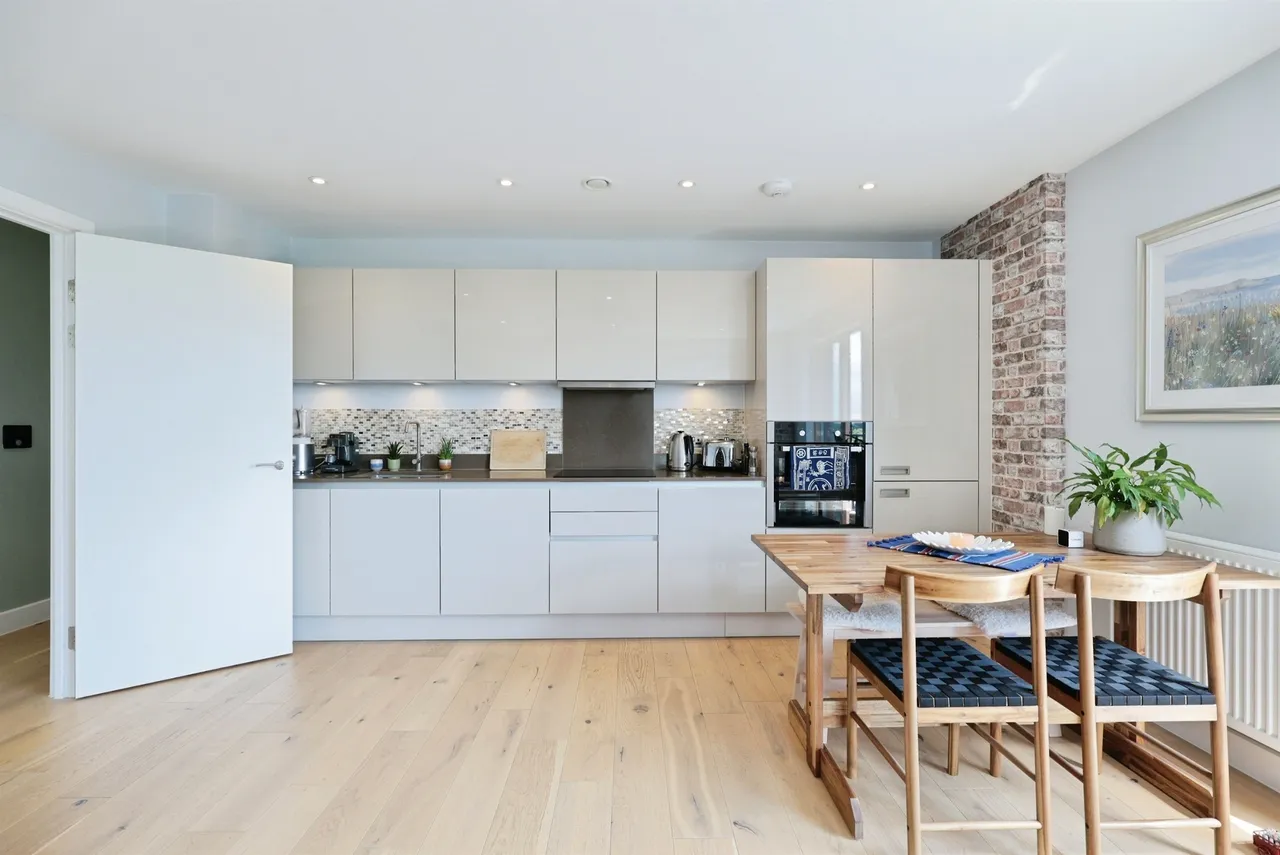 Riverwell Close, Watford, photo 4