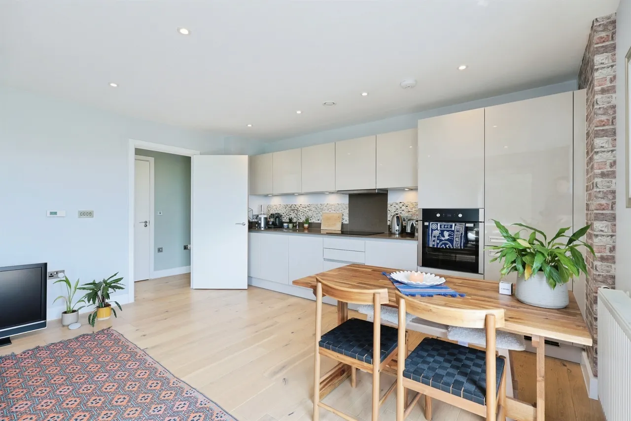 Riverwell Close, Watford, photo 2