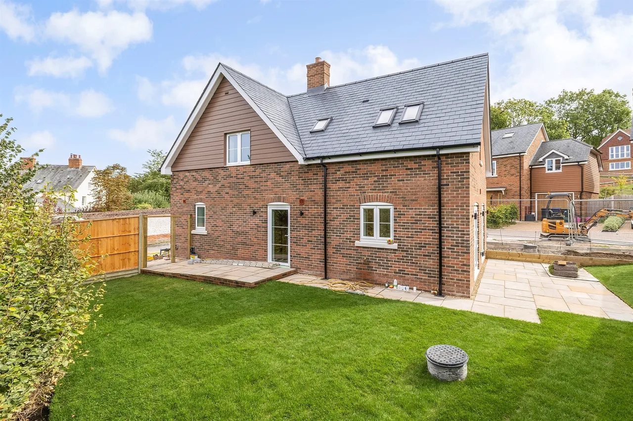 Winterslow Road, Porton, SP4, photo 27