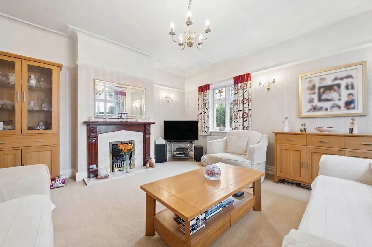 Prescot Road, Aughton, L39, photo 8