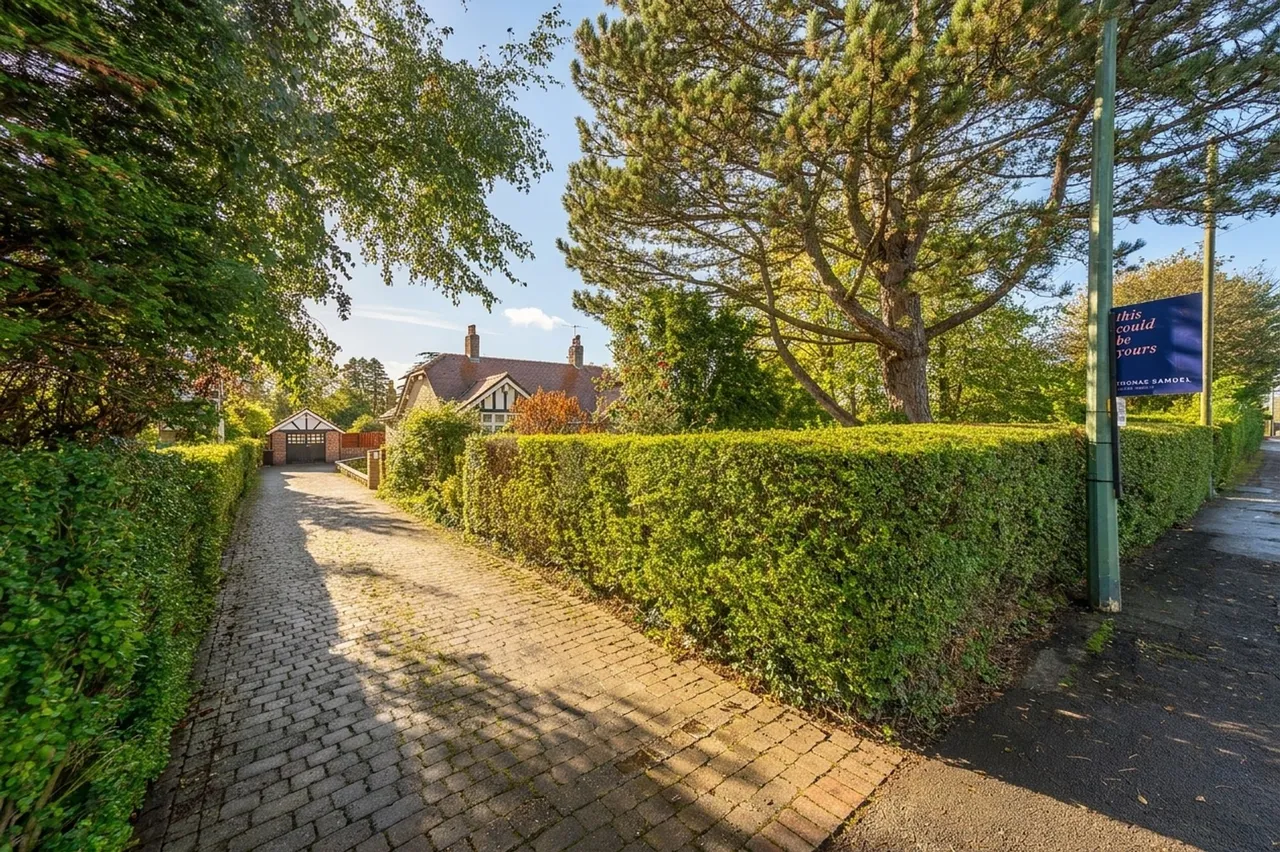 Prescot Road, Aughton, L39, photo 37