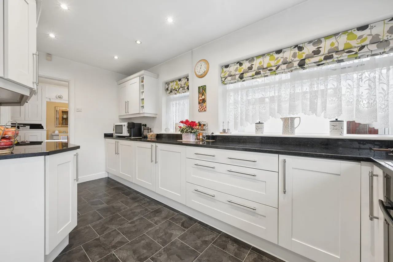 Prescot Road, Aughton, L39, photo 13
