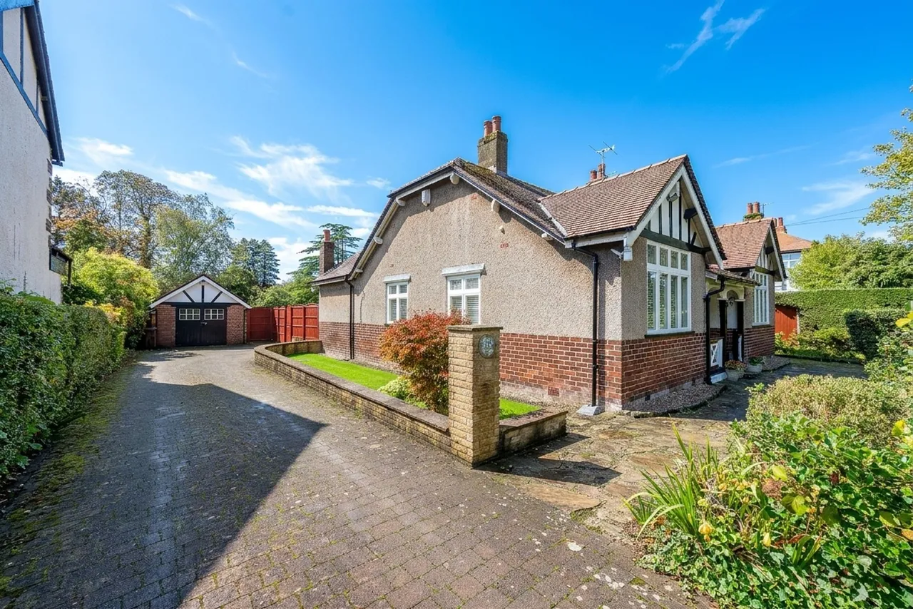 Prescot Road, Aughton, L39, photo 39