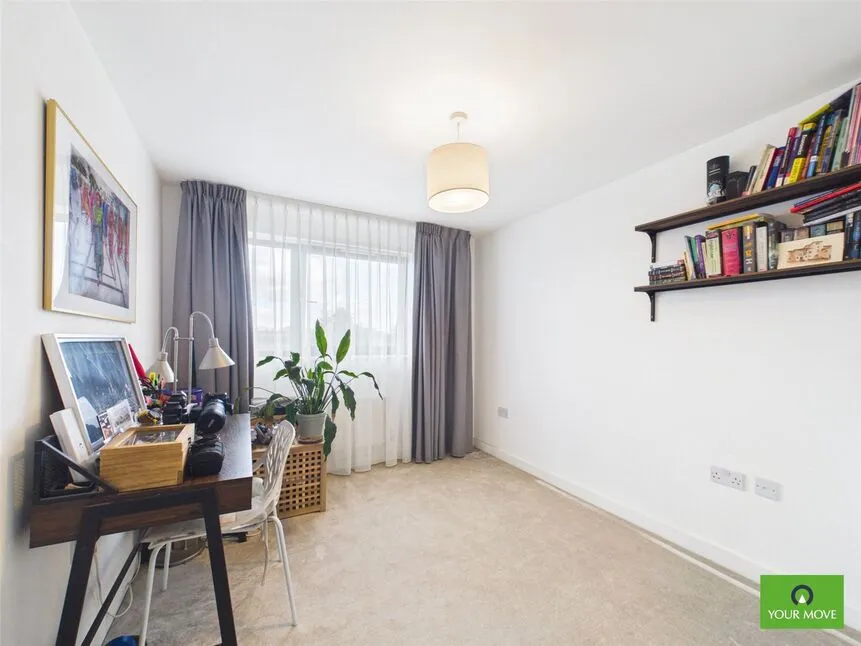 Cottons Approach, Romford, RM7, photo 9
