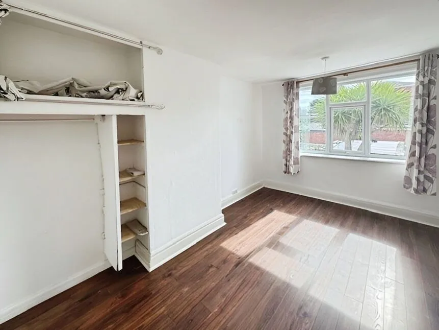 Queen Victoria Road, Blackpool, Lancashire, FY1, photo 6