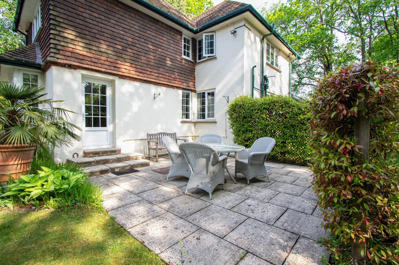 Thornhill Stockton Avenue, Fleet, GU51 4NS, photo 18