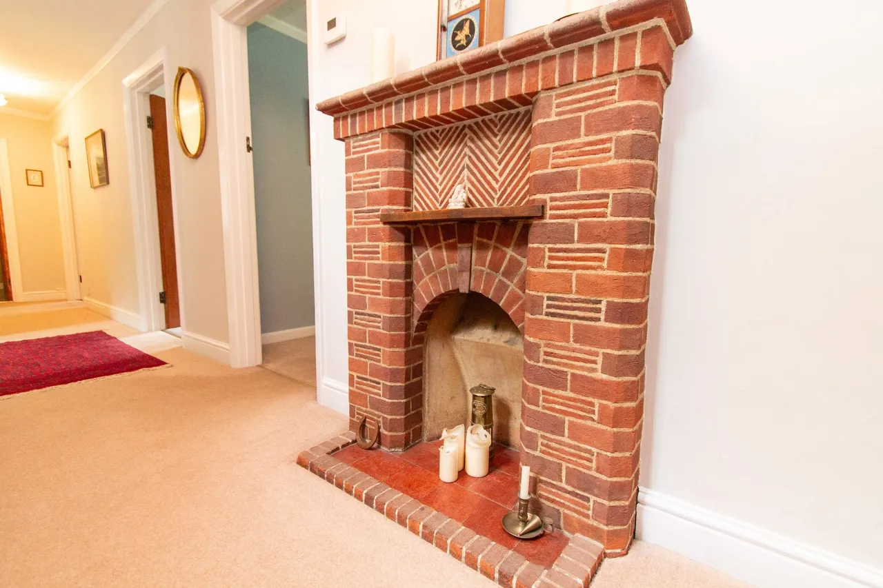 Thornhill Stockton Avenue, Fleet, GU51 4NS, photo 9