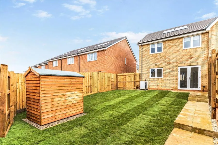 Tillage Road, Wellingborough, NN8, photo 14