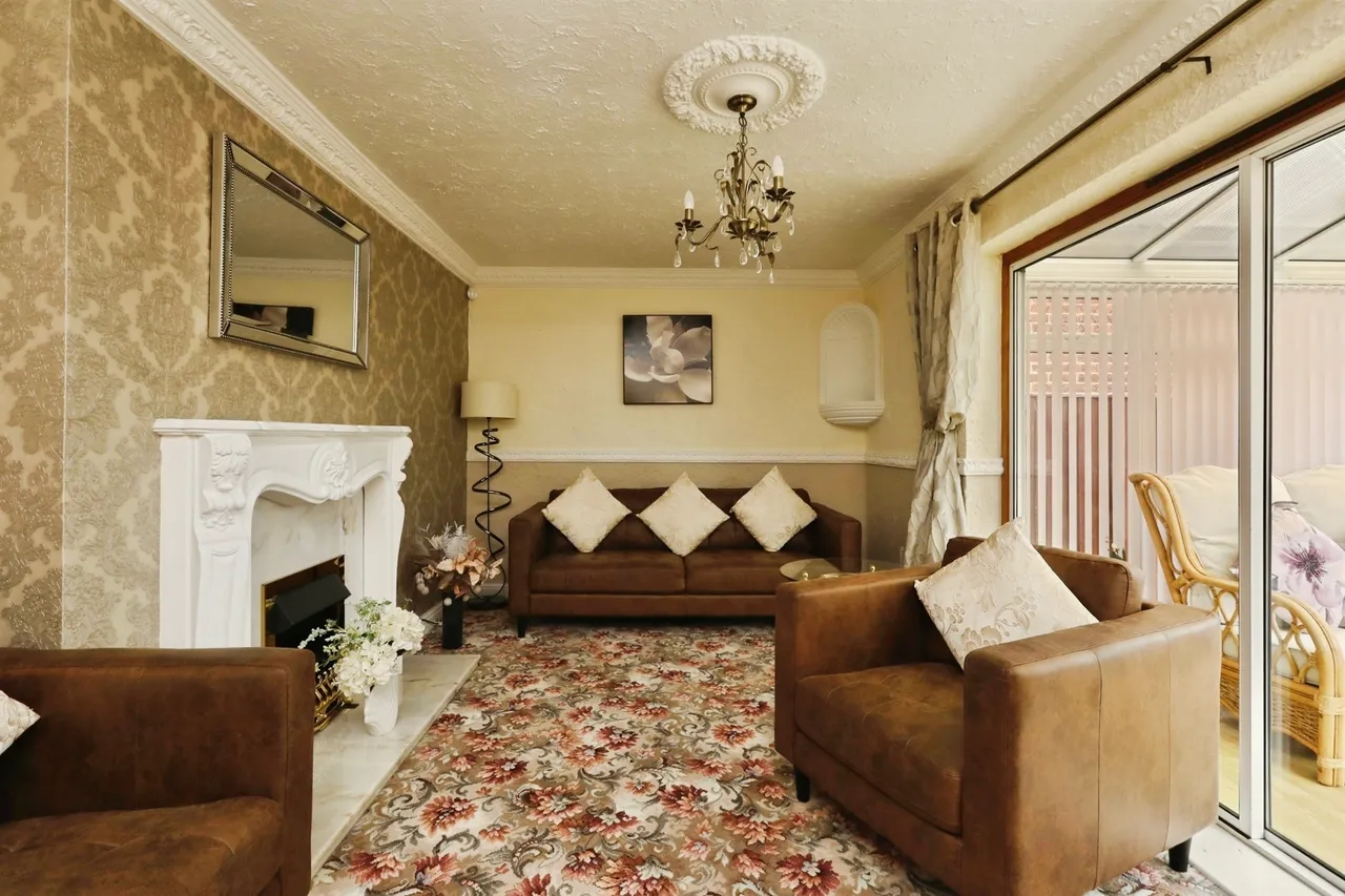 Rogers Avenue, Creswell, S80, photo 3